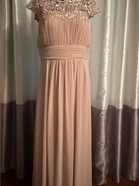 Ever Pretty Beige Lace Appliqué Maxi Gown